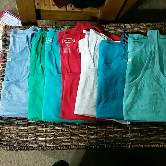 7 Tank tops *bundle*