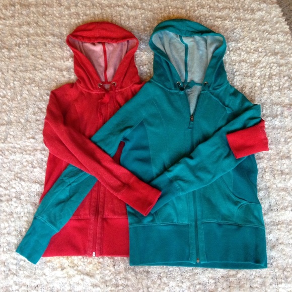 Maurices Tops - Cozy Colorful Hoodie Bundle!!🌻
