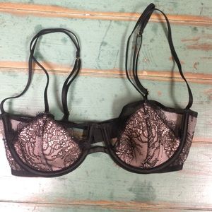 Victoria's Secret Very Sexy Lace Strappy Bra