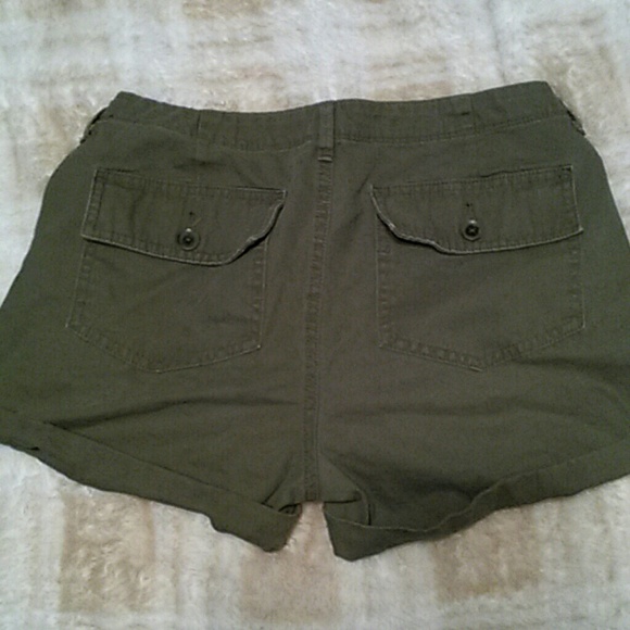 Shorts - Picture 2 of 2