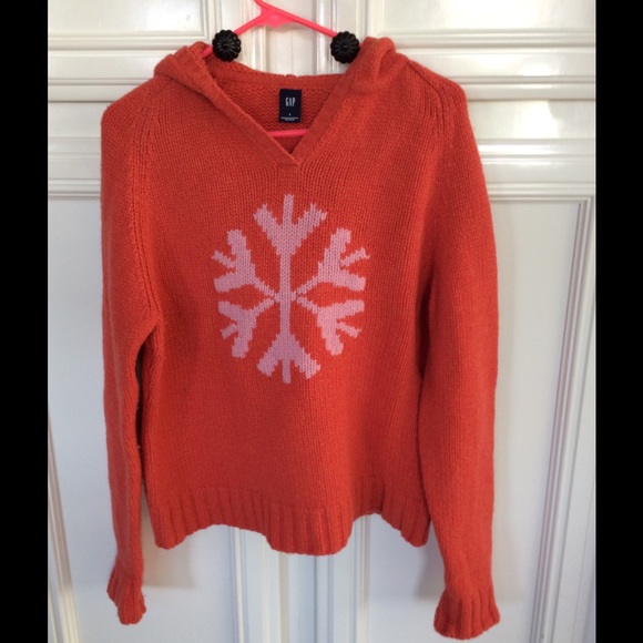 Hooded sweater from Gap.