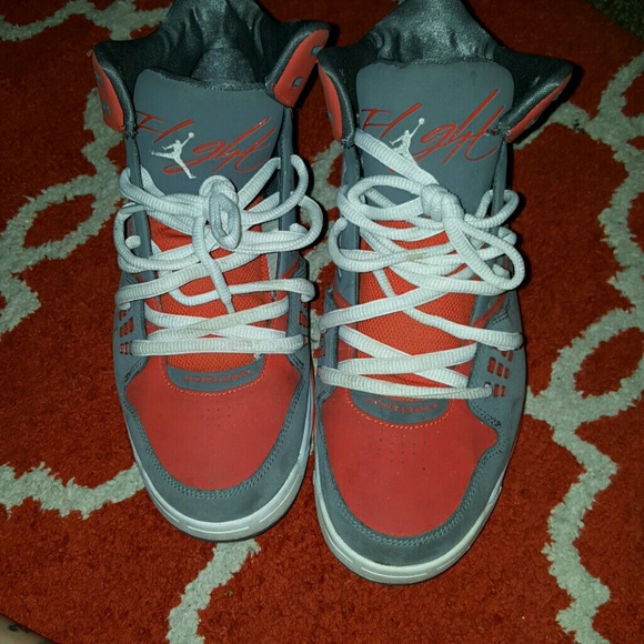 Orange and grey jordans mens 8.5