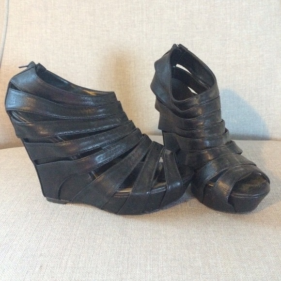 Black Caged Wedge Sandals Size 8.5