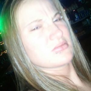 Meet your Posher, Pamela