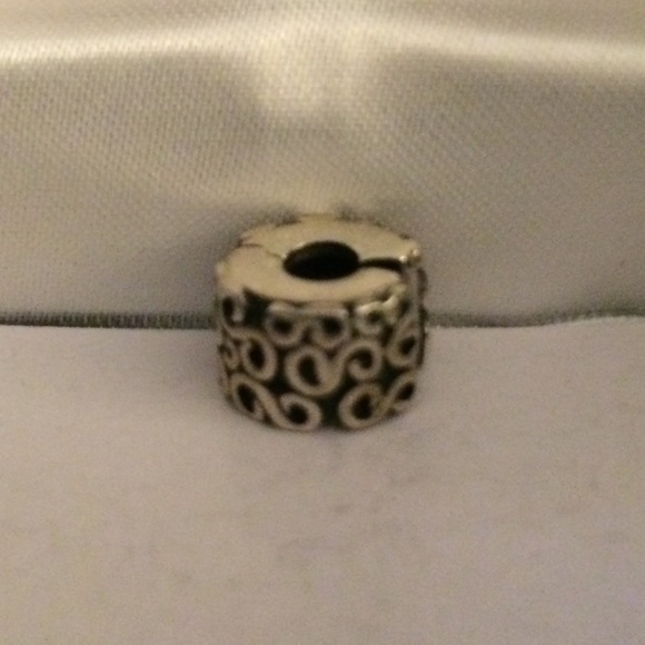 Pandora Spacer