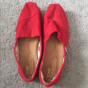 Toms shoes (red)
