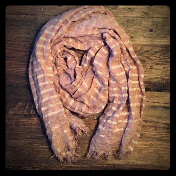 Pale pink and gold tinsel scarf