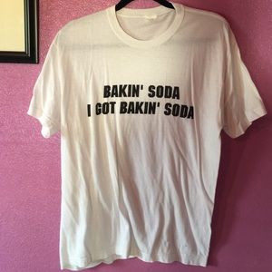 Bakin Soda Tee