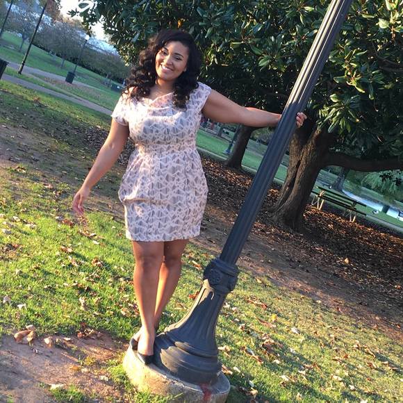 Meet your Posher, Corleia