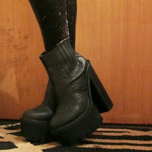 Jeffrey Campbell Bounty Platform Boot