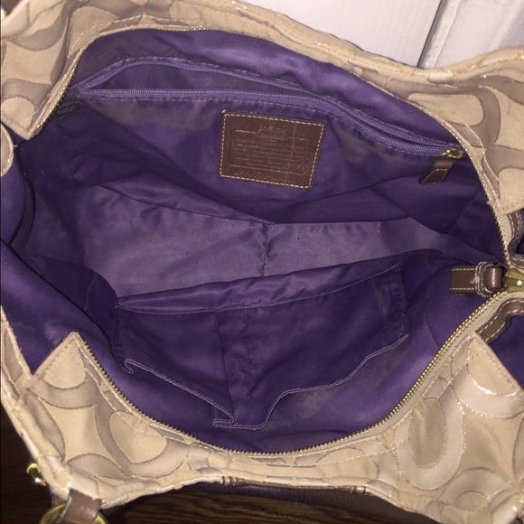 PRELOVED COACH KHAKI SHOULDER BAG!! - Picture 4 of 4