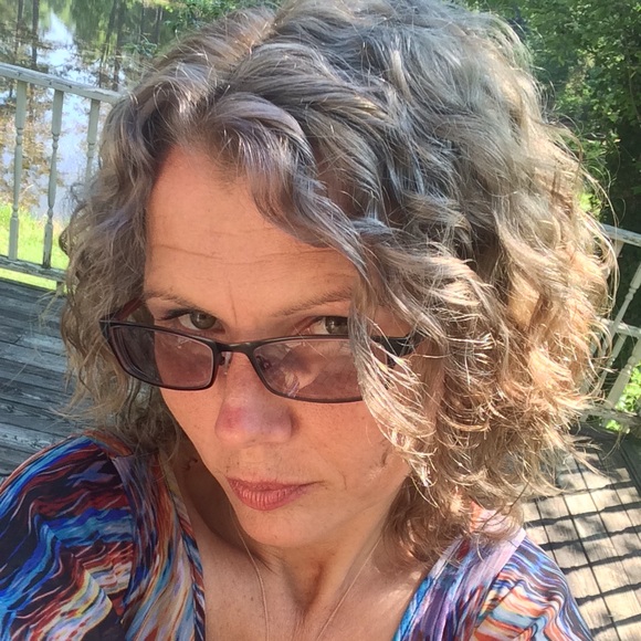 Meet your Posher, Christina.. - Picture 4 of 4