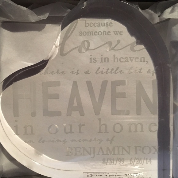 Meet your Posher, Nicole - Picture 2 of 8