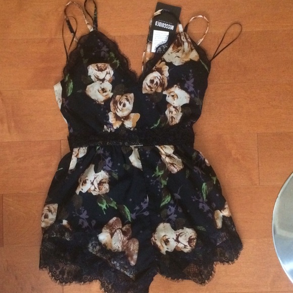 NWT Misguided romper