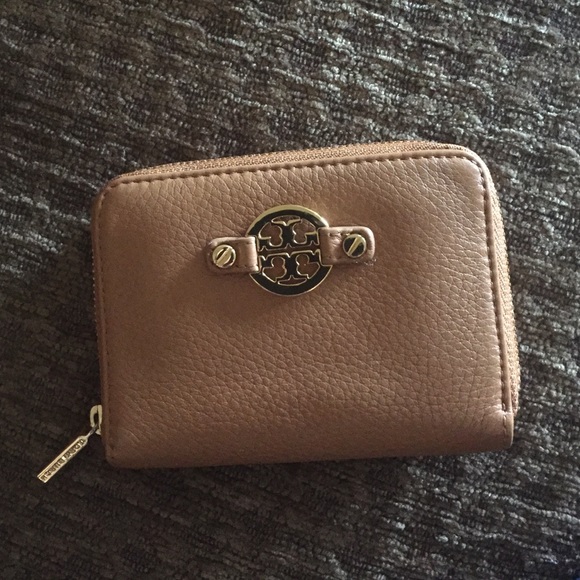 Tory Burch Robinson wallet
