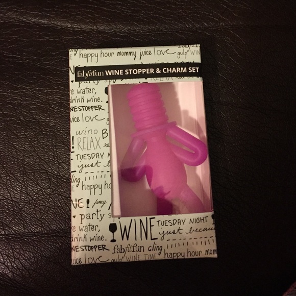 Wine stopper & charm set
