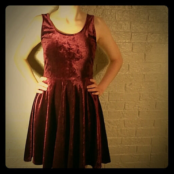 Burgundy velvet sleeveless dress