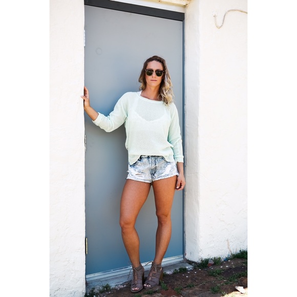 💋✨SOLD✨Mint oversized Lightweight Sweater - Picture 2 of 2