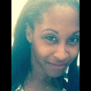 Meet your Posher, Courtney