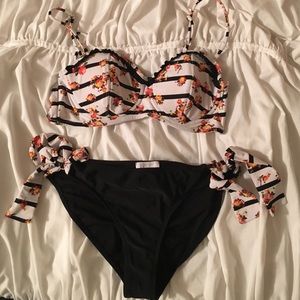 Jessica Simpson 2 piece bikini L/XL