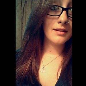 Meet your Posher, Kara