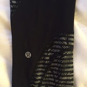 Lulu lemon fitted crop leggings