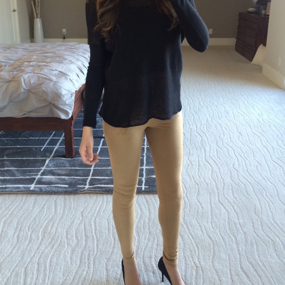 Sold out - Picture 2 of 3