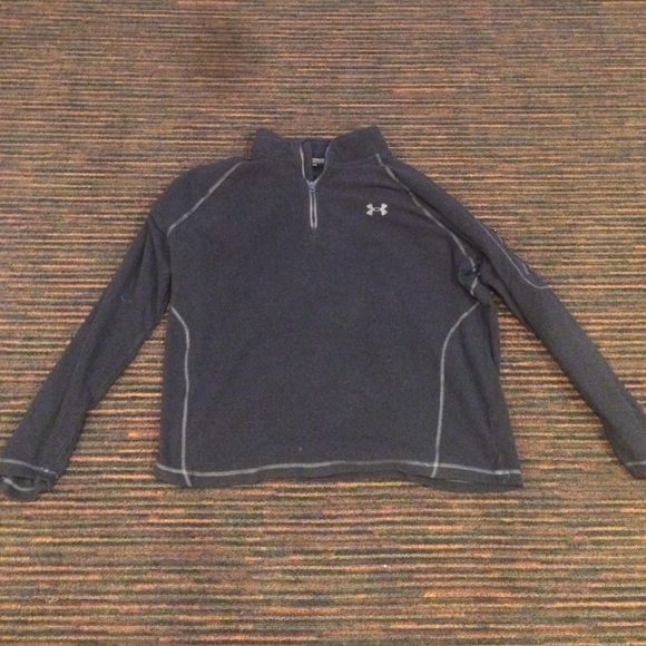 Black under Armour fleece