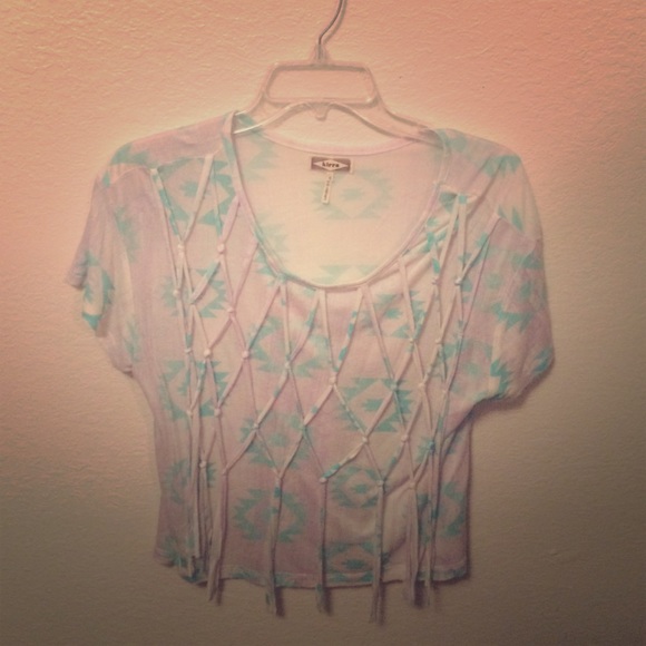 Knotted design aztec shirt!