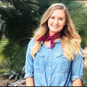 Meet your Posher, Abby