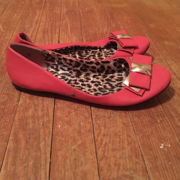 Flats - Picture 2 of 2