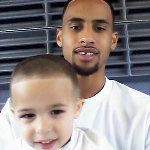 Meet your Posher, Dee