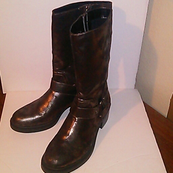 Shoe