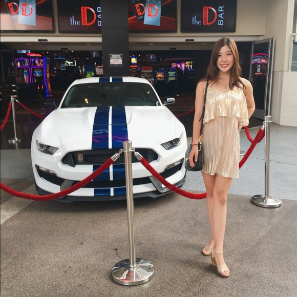 Meet your Posher, Michelle - Picture 2 of 3