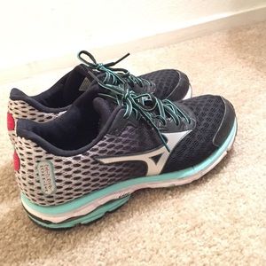 Mizuno Wave Rider running shoes