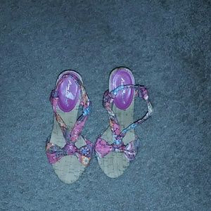 NEW Great pink print heels size 5.5