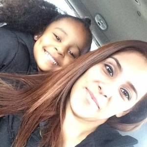 Meet your Posher, Gabriela