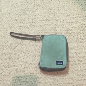 Kavu Wristlet
