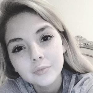 Meet your Posher, Belle