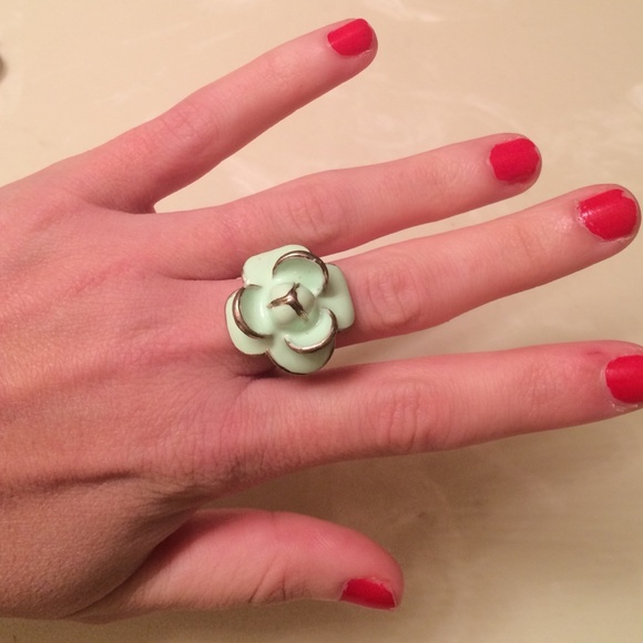 Flower ring