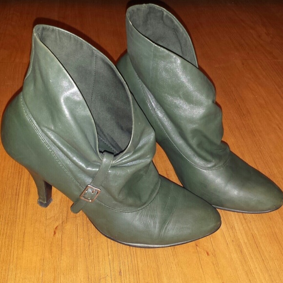 Nine West Booties - PERFECT FOR FALL! - Picture 1 of 4