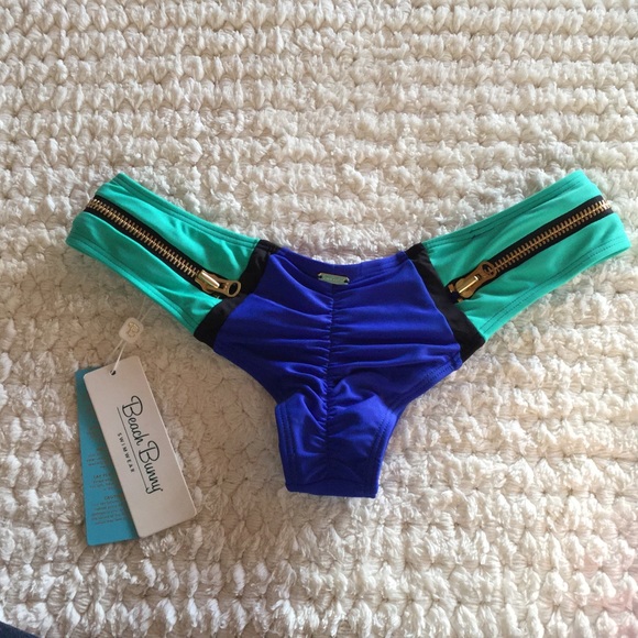SOLD💠 BEACH BUNNY Endless Summer Skimpy Bottoms - Picture 2 of 3