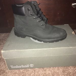 Size 7 Juniors Black Waterproof Timberland