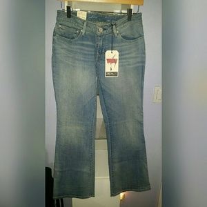 Levis Bold Curve Denim