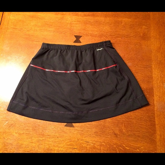 Adidas Climacool running skirt. - Picture 2 of 3