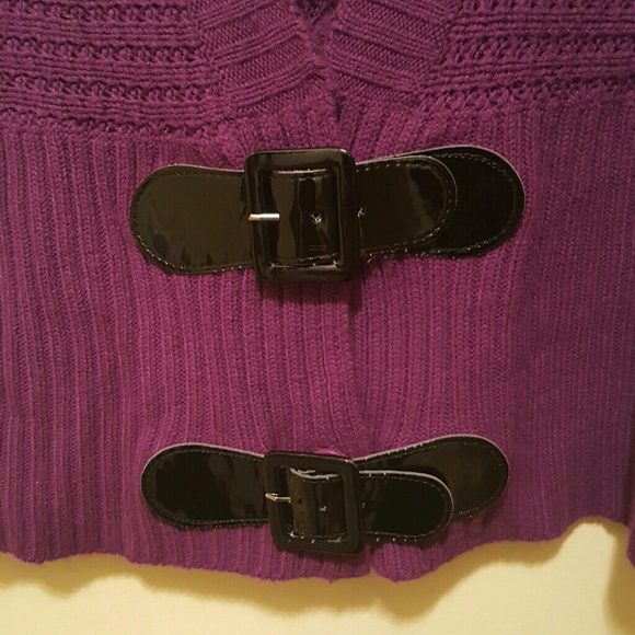 Sweater - Picture 4 of 4