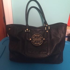 Authentic Tory Burch Amanda Hobo Bag