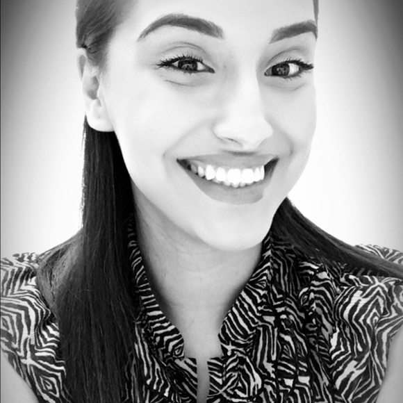 Meet your Posher, Gabriella