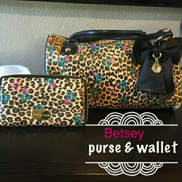 Betsey Johnson purse