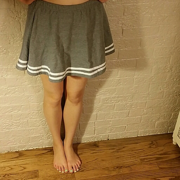 Grey and white mini skirt